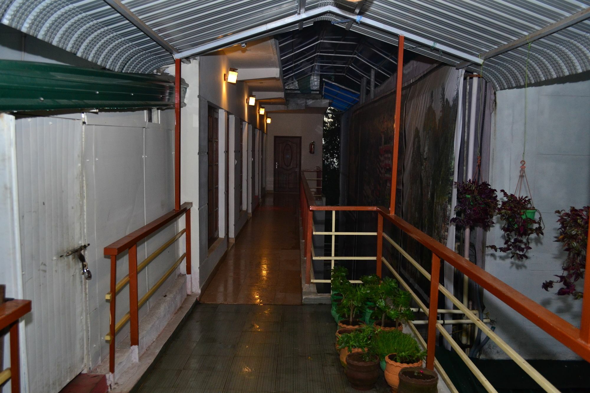 Kodai Sunshine Resort Kodaikanal Exteriör bild